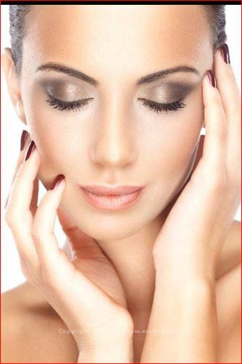 Artistically professional Makeup